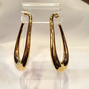 Sculptural Gold Teardrop Earrings